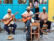 Гавана. Музыканты в туристическом районе