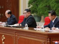 Ким Чен Ын на заседании ЦК Трудовой партии