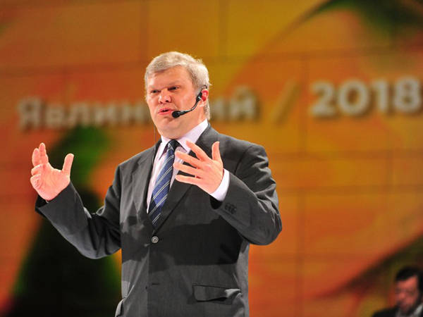 Председатель московского отделения партии «Яблоко» Сергей Митрохин на съезде партии