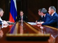 Совещание Дмитрия Медведева с вице-премьерами