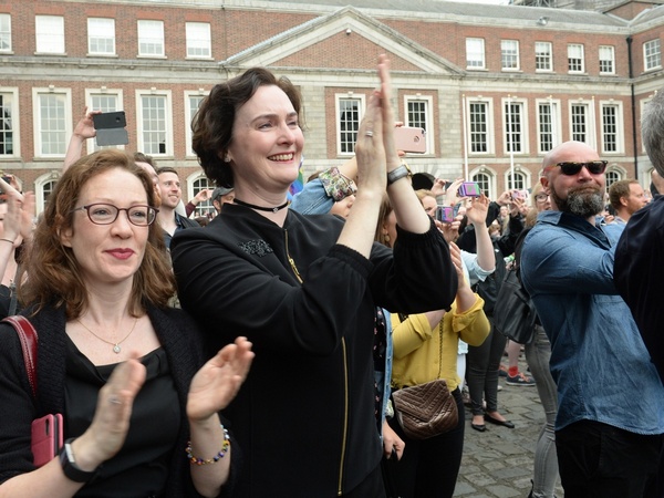 Референдум по легализации абортов в Ирландии