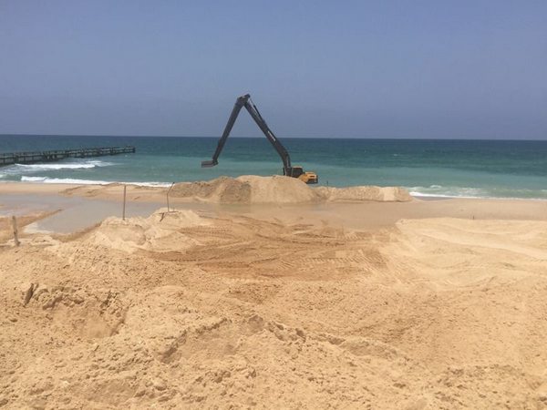 Строительство морского заграждения у сектора Газа