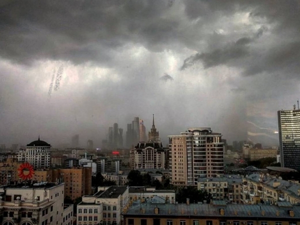 Буря в Москве