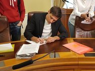 Дмитрий Гудков сдает документы в Мосгоризбирком