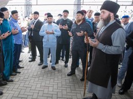 Рамзан Кадыров на поминках по Юсупу Темерханову
