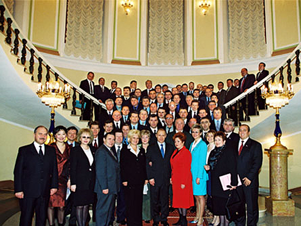 Владимир Путин с членами думской фракции «Единство»