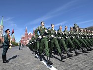 Солдаты на Красной площади в Москве