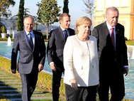 Путин, Макрон, Меркель и Эрдоган на саммите в Турции