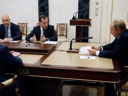 В.Путин, Д.Медведев и члены правительства