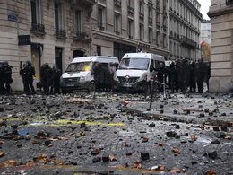 После беспорядков в Париже