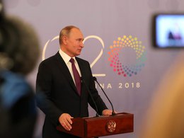 Президент РФ Владимир Путина после саммита G20