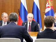В. Путин на переговорах в Сербии