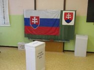голосование в Словакии, избирательные урны, выборы президента