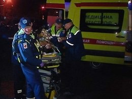 Эвакуация вертолетом пострадавшей при возгорании самолета в аэропорту Шереметьево