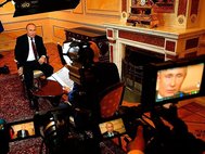 В.Путин во время интервью