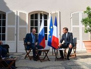 В. Путин и Э. Макрон