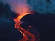Лавовый поток вулкана Килауэа. 2018 год