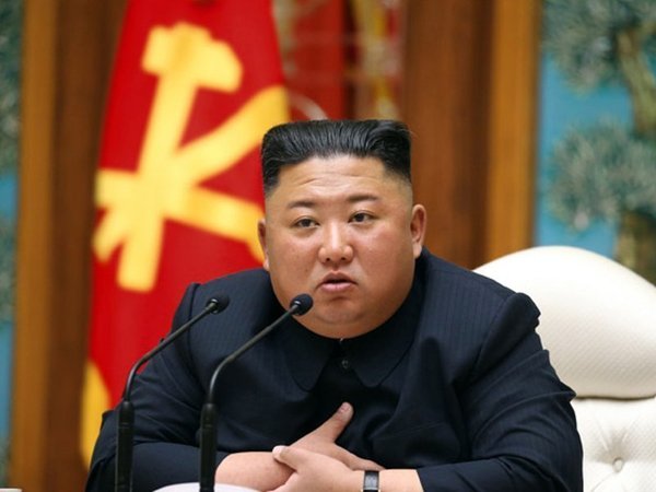 Ким Чен Ын. Заявленная дата снимка — 12 апреля 2020 года
