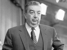 Евгений Примаков в 1991 году Евгений Примаков в 1991 году