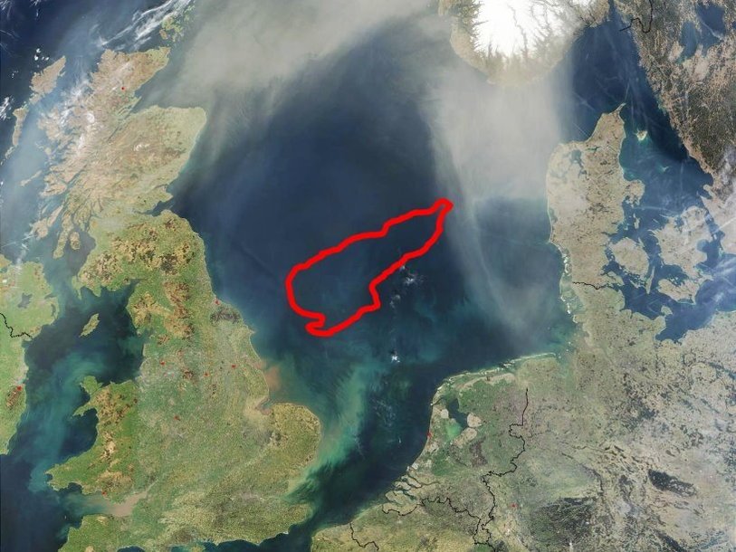 Красная граница — очертания подводной банки Доггер, которая, скорее всего, является мореной, образовавшейся в плейстоцене