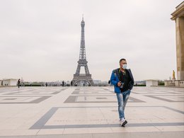 Коронавирус, Париж. Fran Boloni on Unsplash