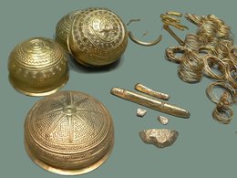 Золотые изделия Бронзового века из Эберсвальдского клада, в качестве трофея находятся в России