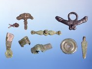 Элементы конской упряжи, найденные в Калькризе