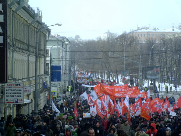 Весенний марш за Москву