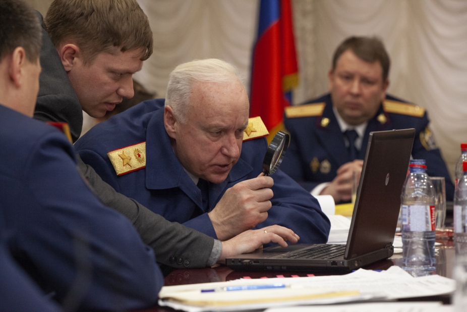 Трудности перевода: исследование об «официальном» русском языке