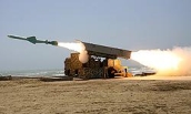Иран стреляет баллистическими ракетами