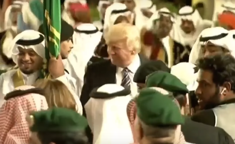 Видео дня. Танец Трампа с саудитами