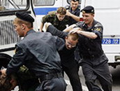 Штаб НБП взяли штурмом