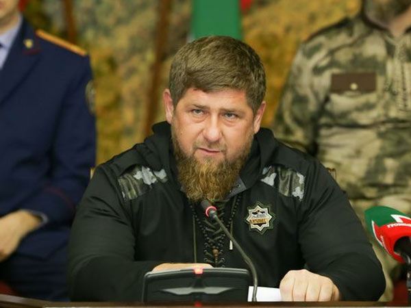 #100 СЛОВ. Кадырову мешают правозащитники