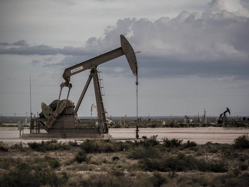 В чужие войны вмешиваются из-за нефти