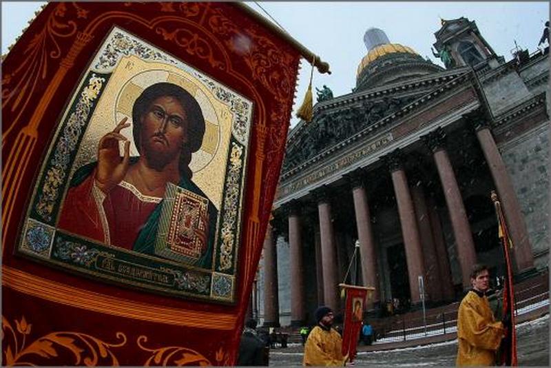 Постись, молись, храму поклонись