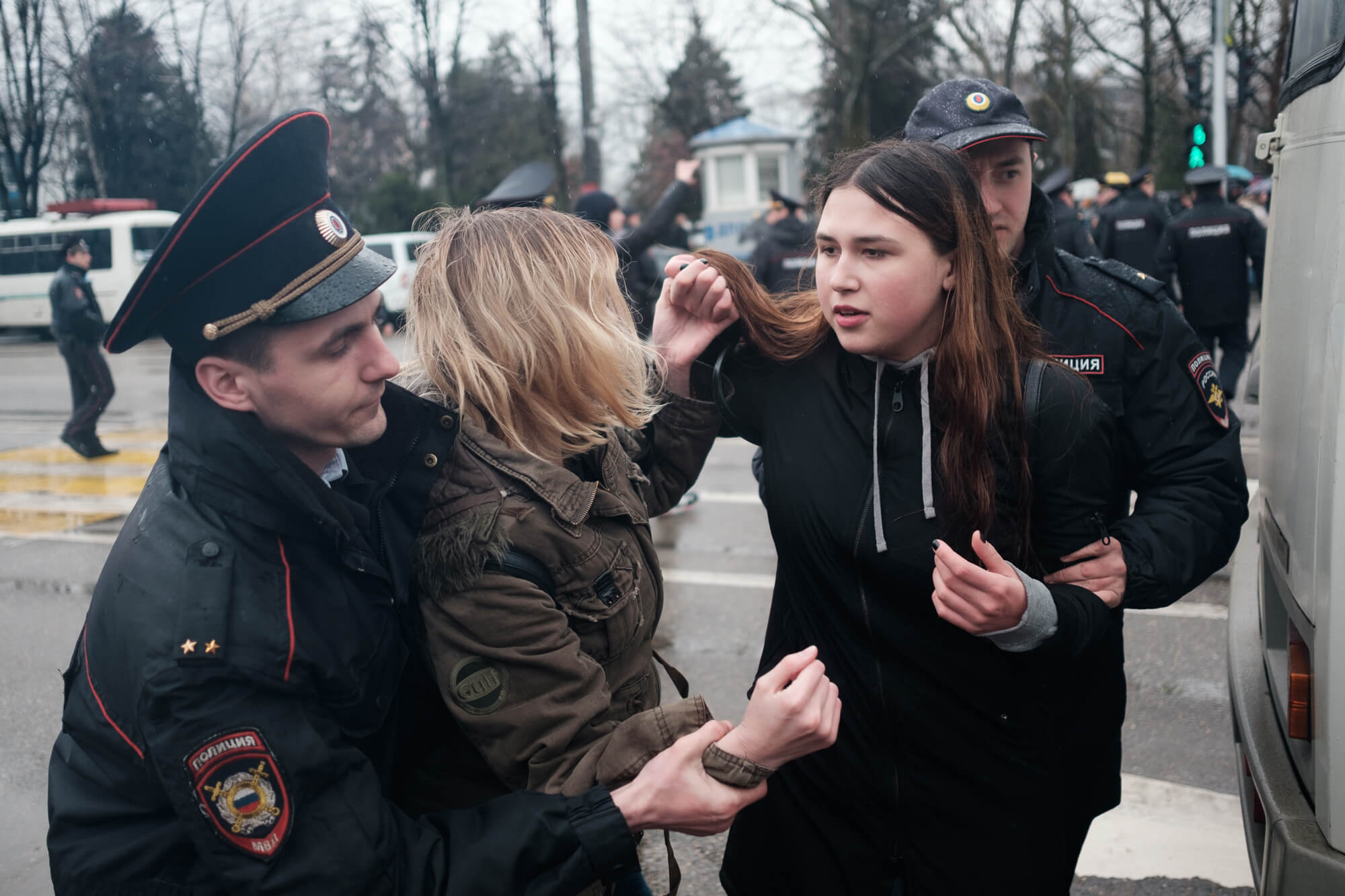 Волнения 26 марта: кому выгодно