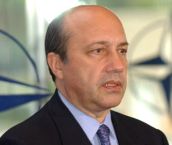 Иванов уходит в отставку