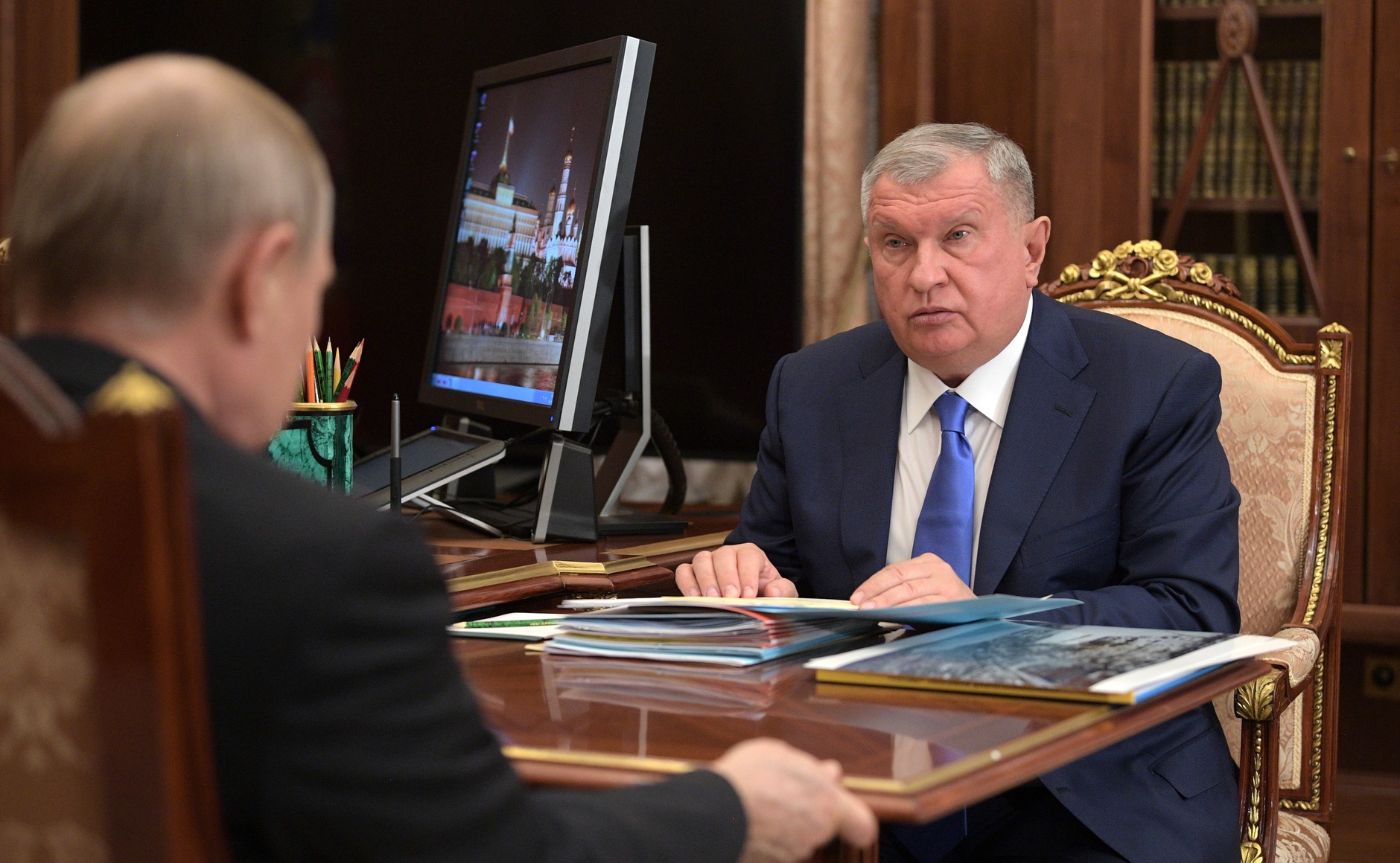 Глава «Роснефти» рассказал президенту о планах компании в Арктике