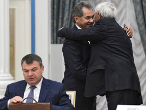 Жестикуляция Сердюковым