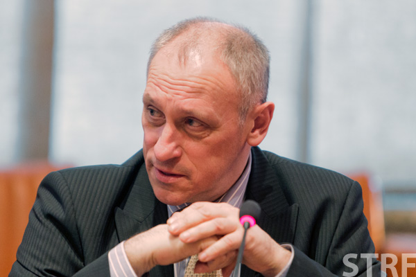 Александр Аузан. ProScience Театр. 22 июня. Мнение Арсения Рогинского