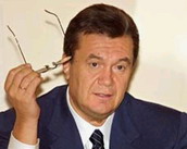 Правительство Януковича отправлено в отставку