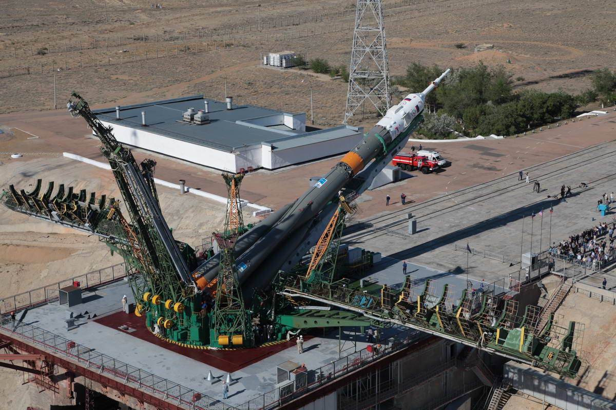Ракета с кораблем «Союз ТМА-09М» вывезена на гагаринский старт