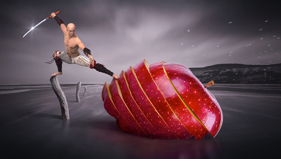 Атака на Apple