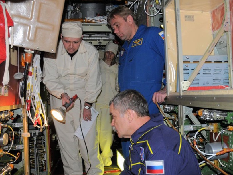Космонавты провели тренировки в новом российском модуле МКС