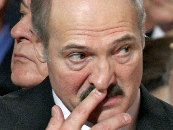 «Хромая утка»: что пишет иностранная пресса о тайной инаугурации Лукашенко