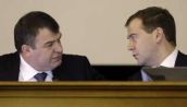 Медведев призвал перевооружаться против НАТО