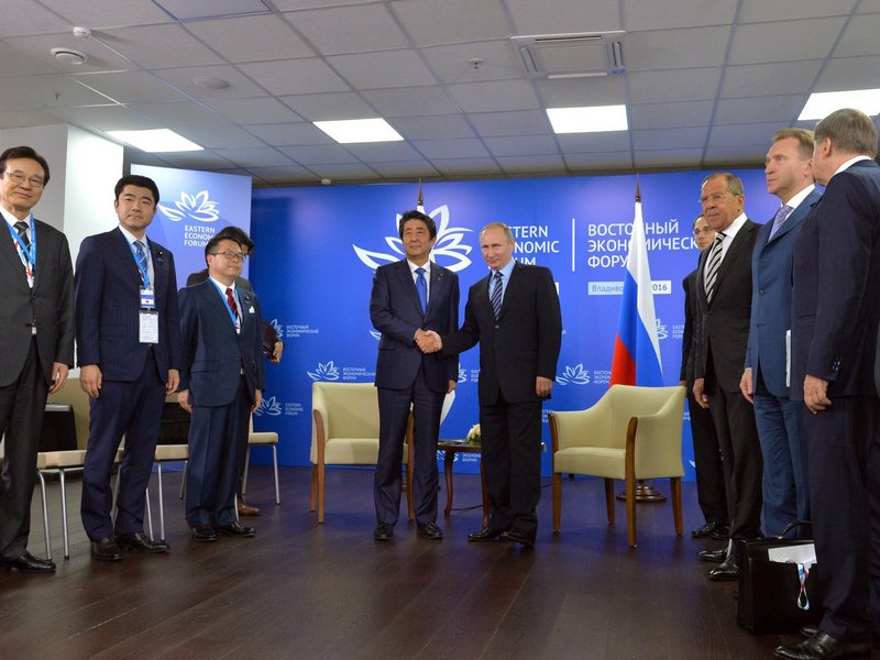 На полпути к миру