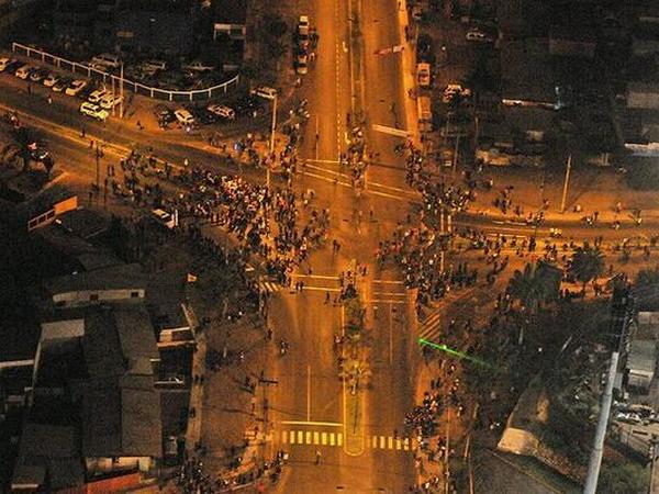 В Чили землетрясение вызвало цунами
