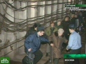 Строители забили сваю в тоннель
