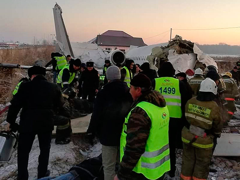Разбился о двухэтажку